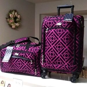 2 Piece (20"/18") American Flyer Astor Carry-on Spinner Softside, Black/…